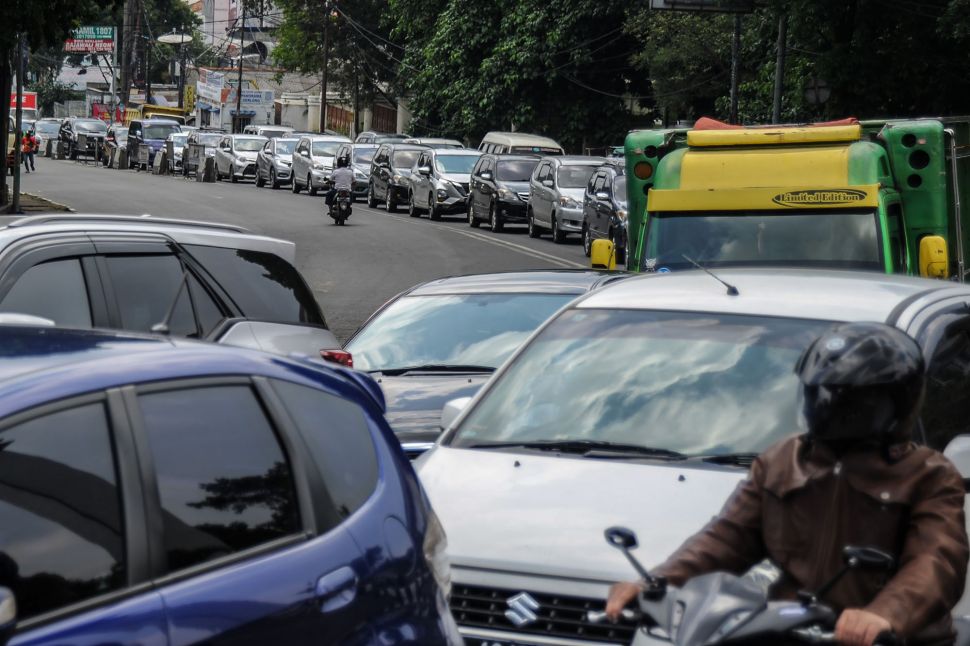 Libur Panjang Kawasan Wisata Lembang Macet Parah 