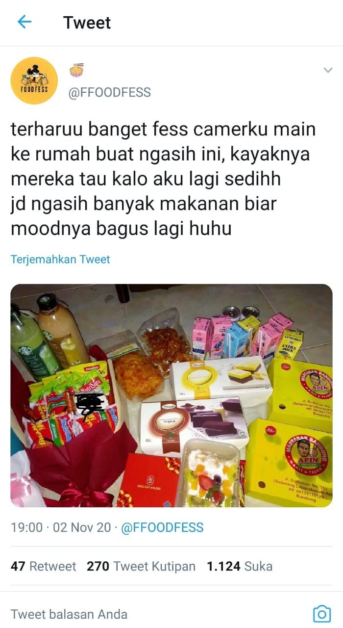 Warganet yang diberikan banyak makanan oleh sang calon mertua (Twitter @FFOODFESS)