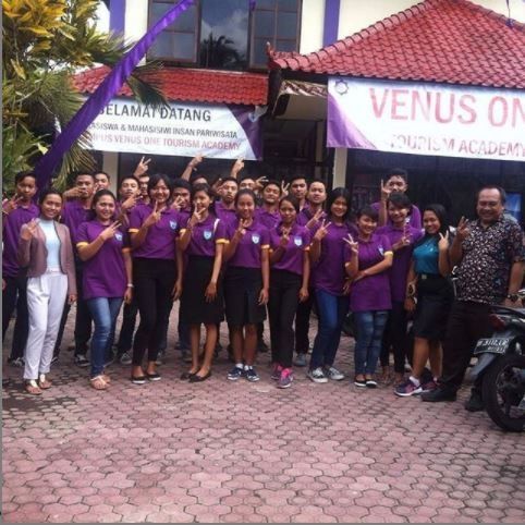 Mahasiswa di Akademi Pariwisata Venus One (Instagram @tourismacademyvenusone)