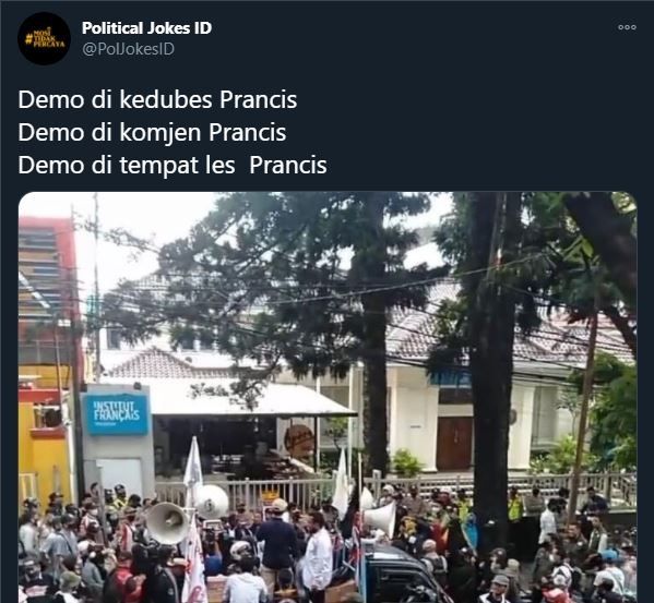 Demo anti produk Prancis. (Twitter/@PolJokesID)