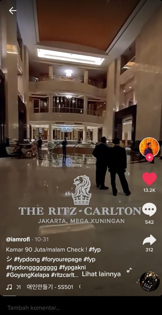 Warganet menginap di hotel mewah (TikTok @iamrofi)