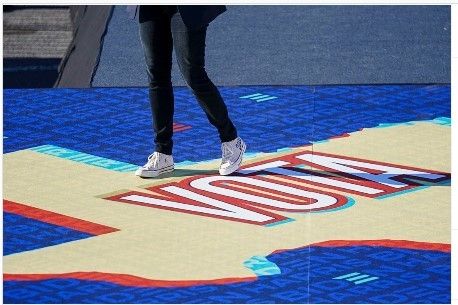 Kamala Harris Sering Pakai Converse Chuck Taylors.  (Dok: Instagram/kamalaharis)