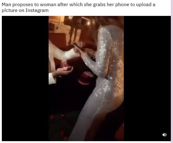 Viral Wanita Malah Bikin Konten saat Dilamar (reddit.com/r/trashy)