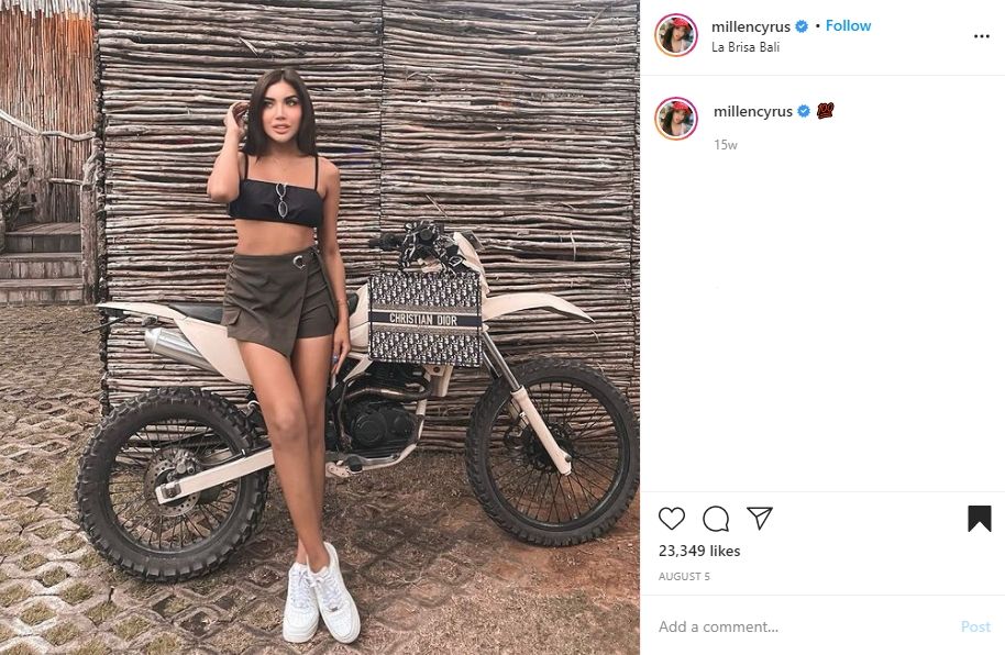 Deretan potret Millen Cyrus dengan motor. (Instagram)