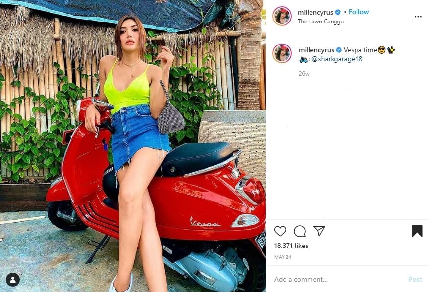 Deretan potret Millen Cyrus dengan motor. (Instagram)