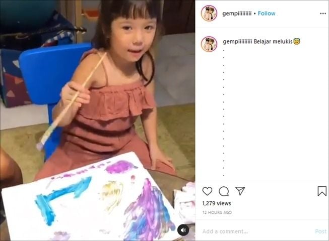 Lukisan Gempita sukses bikin Gisella Anastasia takjub. (Instagram/@gempiiiiiiiii)