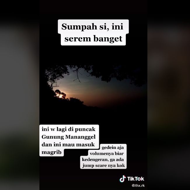 Video Pemuda Dengar Suara Gamelan saat Mendaki Gunung. (TikTok/thx.rk)