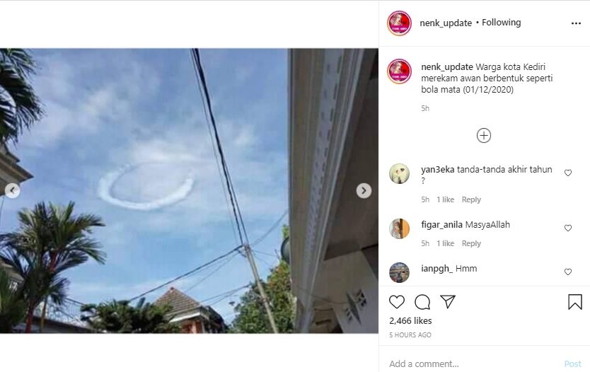 Awan berbentiuk unik muncul di langit Kediri. (Instagram/nenk_update)