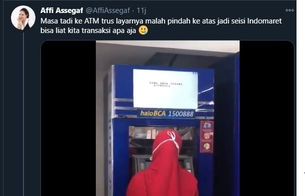 Mesin ATM BCA eror. (Twitter/@AffiAssegaf)