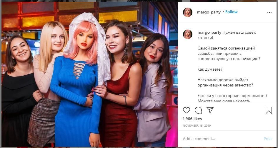 Binaragawan Resmi Menikah dengan Boneka Seks (instagram.com/margo_party)