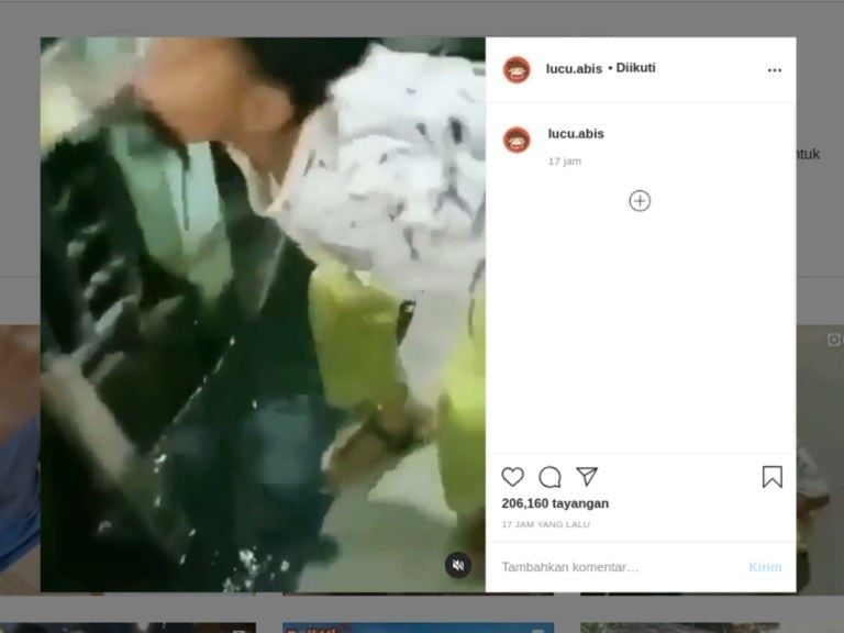 Bahanya Bisa Picu Kematian, Viral Bocah Minum Air Comberan Demi Konten. (Instagram/@lucu.abis)