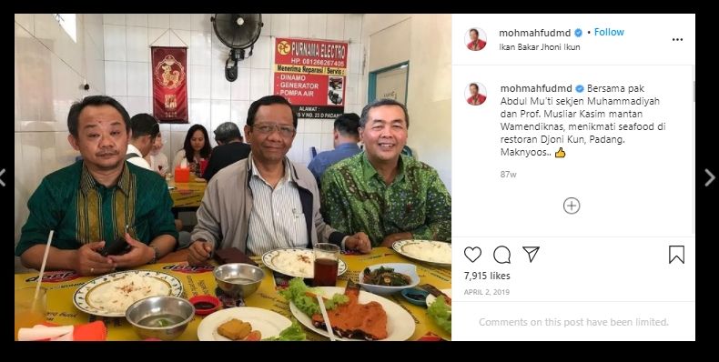 Doyan Makan di Warteg, Intip Momen Kulineran ala Menkopolhukam Mahfud MD. (Instagram/@mohmahmudmd)