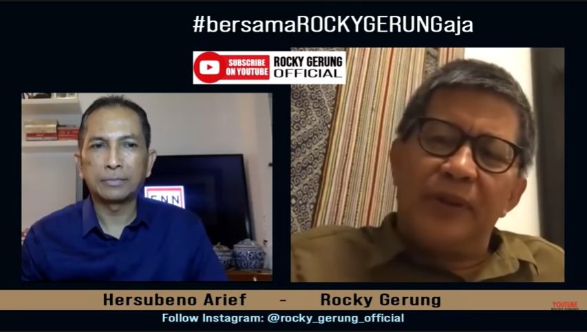 Rocky Gerung Komentari Mahfud MD Perihal Masalah Papua (YouTube/RockyGerungOfficial).