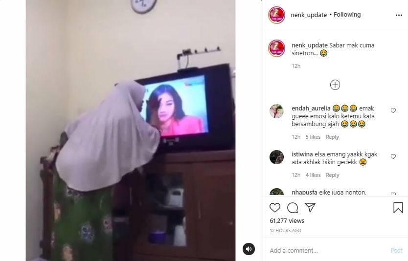 Video ibu ngamuk gegara baper nonton sinetron. (Instagram/nenk_update)