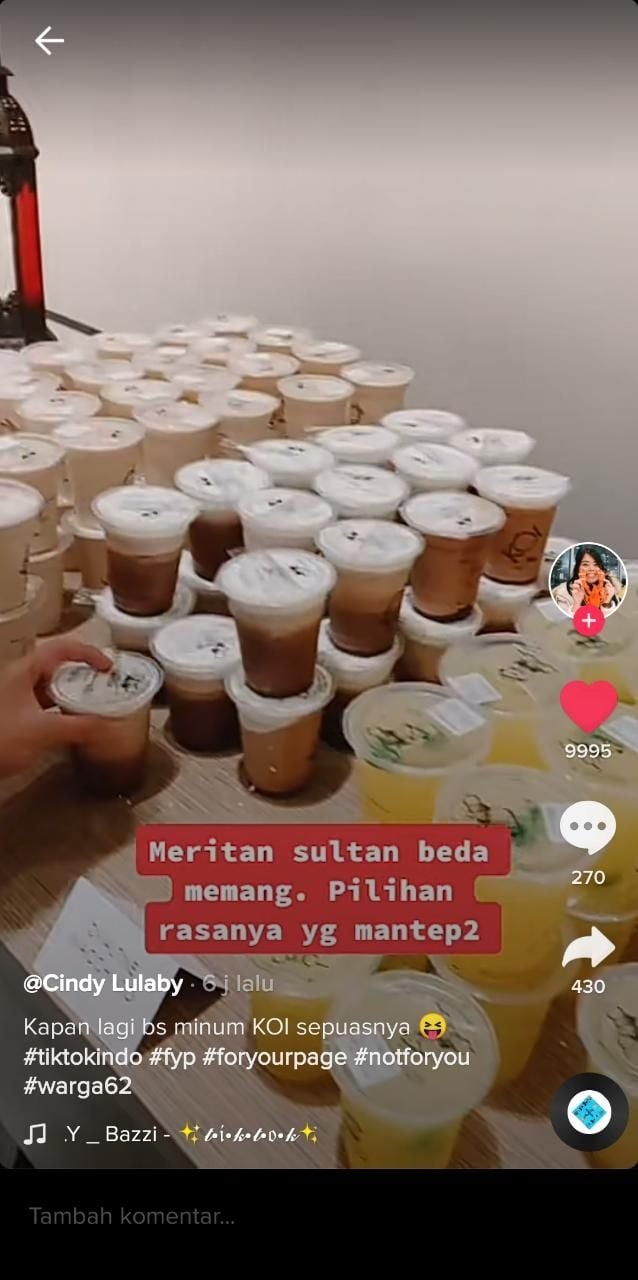 Pernikahan menyediakan minuman dari KOI The (TikTok @cnlulaby)