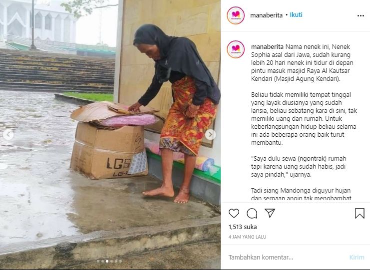 Viral Kisah Pilu Nenek Sebatang Kara Tidur di Pintu Masjid (Instagram/Manaberita).