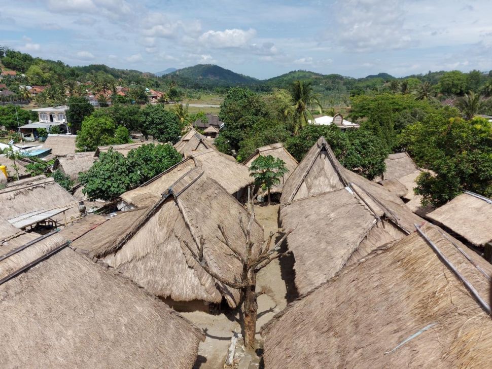 Mengenal Desa Sade Lombok yang Terkenal Karena Tradisi Kawin Lari (Suara.com/ Manuel Jeghesta)