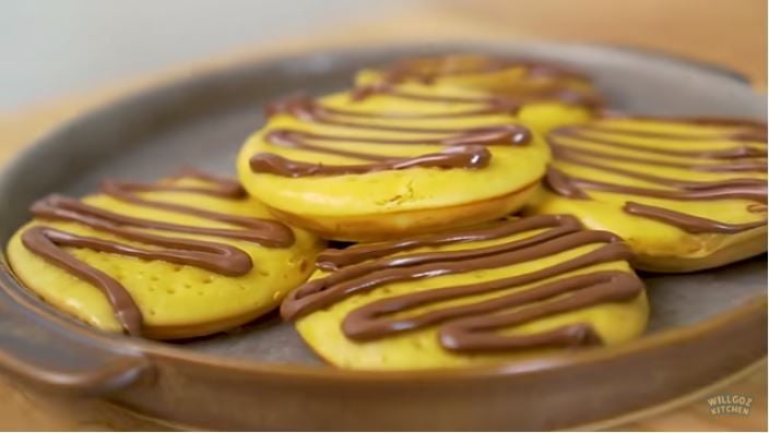 Kue cubit setengah matang (YouTube Willgoz Kitchen)