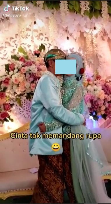 Pengantin Pria Nyosor Pipi Istri di Hadapan Tamu Pernikahan (TikTok/Linayuyu).