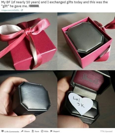 Pacar Bikin Prank Lamaran (reddit.com/r/funny)