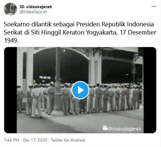 Tangkapan layar video pelantikan Presiden Soekarno di Keraton Jogja - (Twitter/@videosejarah)