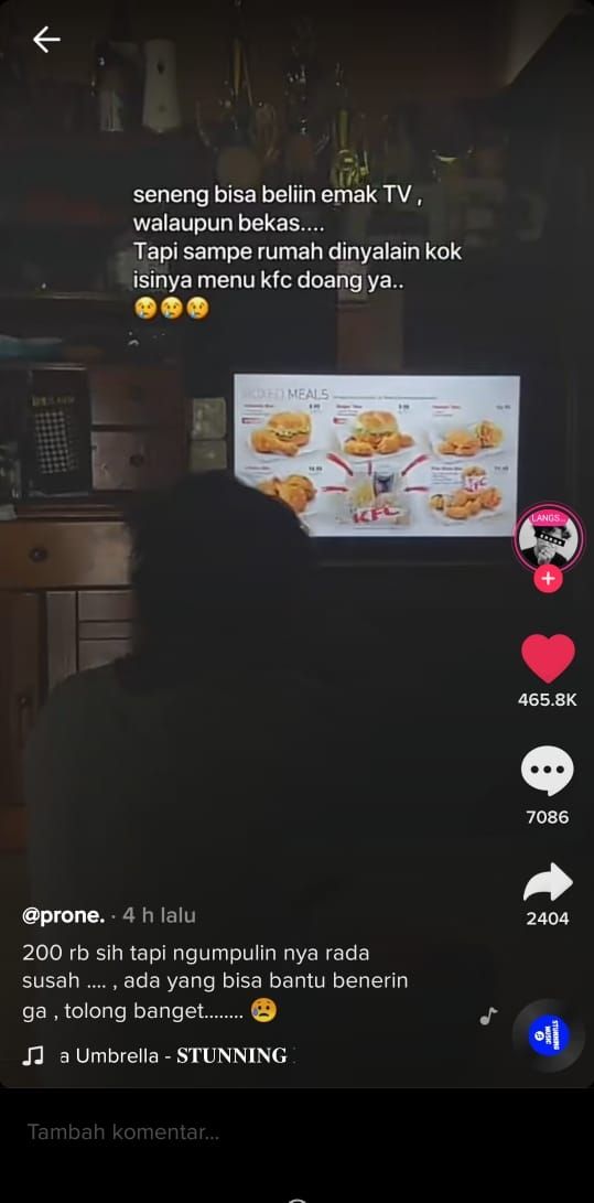 Beli televisi bekas, saat menyala tampilannya hanya menu KFC (TikTok @stresseddepresssed)