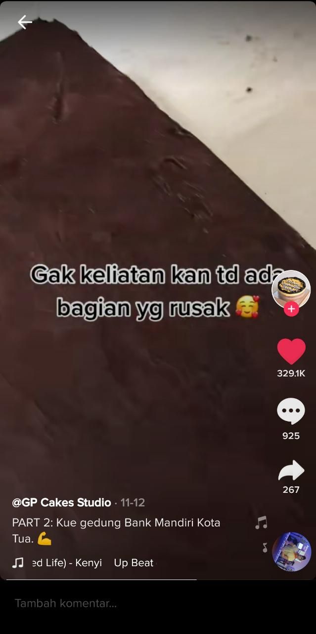 Cara memperbaiki kue penyok akibat kulkas terlalu sempit (TikTok @gpjkt)