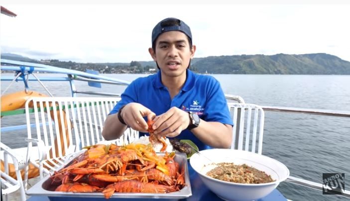 Tanboy Kun makan lobster di Medan (YouTuber Tanboy Kun)