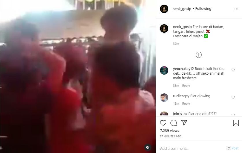 Video bocah usapkan cairan diduga minyak angin ke wajah. (Instagram/nenk_gosip)