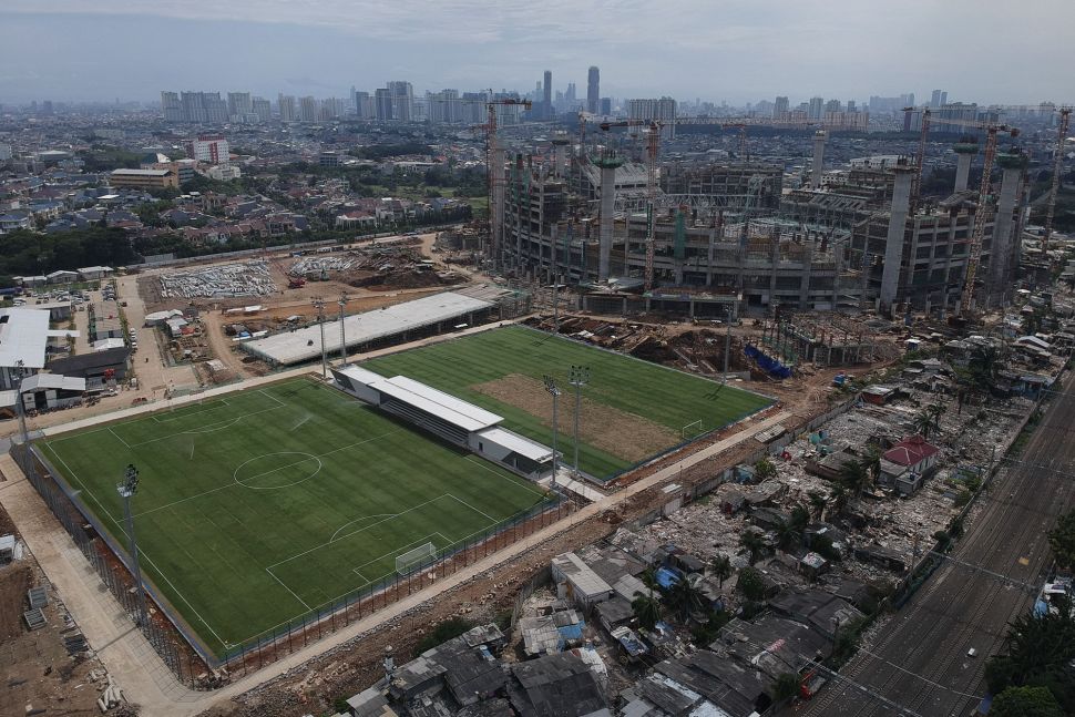Penampakan Lapangan Latih Jakarta International Stadium dari Udara