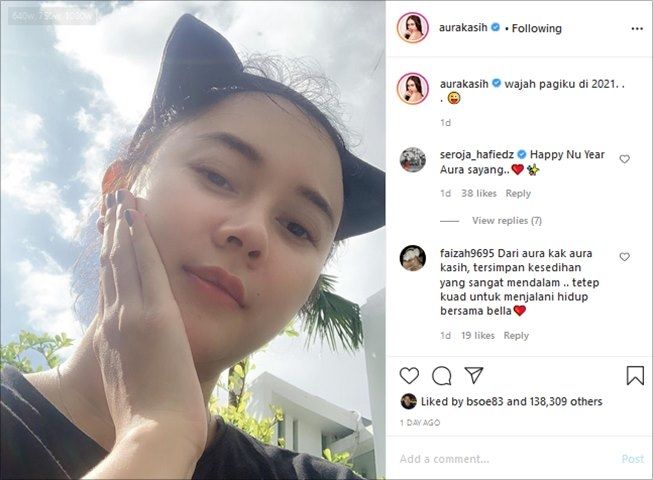 Unggahan Aura Kasih di awal tahun 2021. (Instagram/@aurakasih)