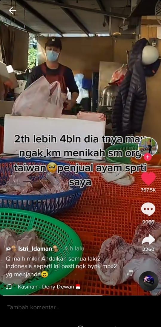 Pedagang ayam potong tampan sukses buat baper (TikTok @rika25041996)