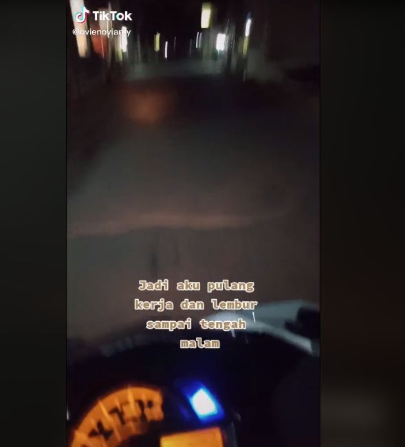 Aksi menyentuh ayah untuk anaknya yang pulang tengah malam. (TikTok/ovienovianty)