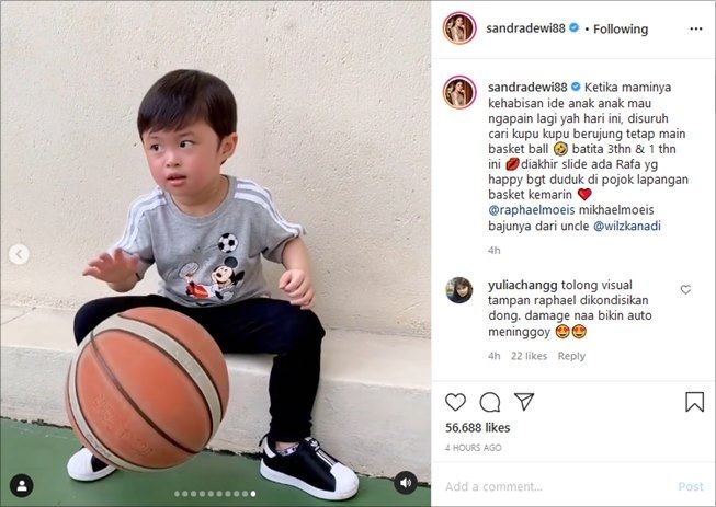 Putra Sandra Dewi pamer kemampuan basket. (Instagram/@sandradewi88)