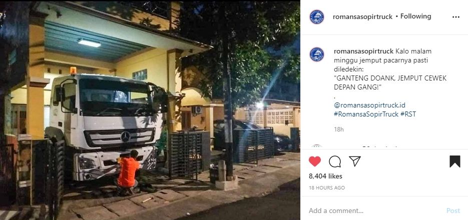 Potret Mercy parkir di garasi bikin salah fokus. (Instagram)