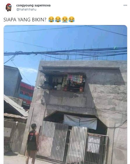 Potret warung sulit dijangkau gegara kelewat tinggi. (Twitter/hahahihahu)