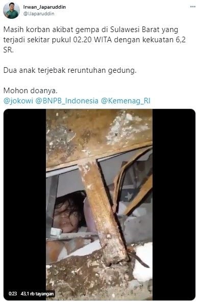 Anak terjebak di reruntuhan (Twitter/ijaparuddin)