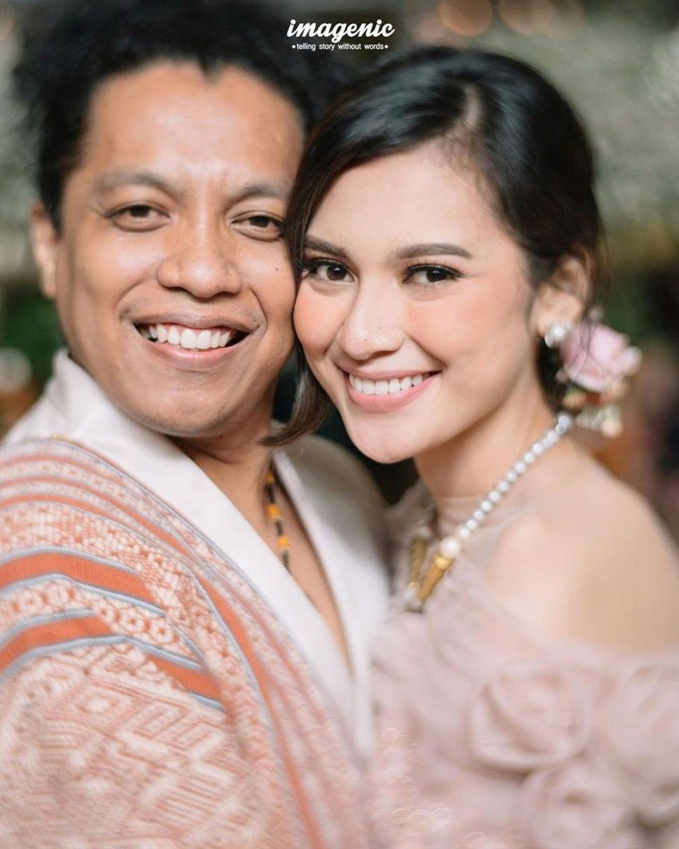 Arie Kriting dan Indah Permatasari sah sebagai suami istri. [Instagram]
