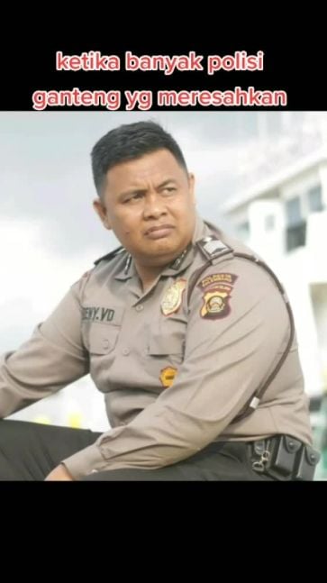 Viral Polisi Menyamar Jadi Penjual Martabak, Publik: Keburu Buka Cabang Nih. (TikTok/@benny_vriodona_nnzz)