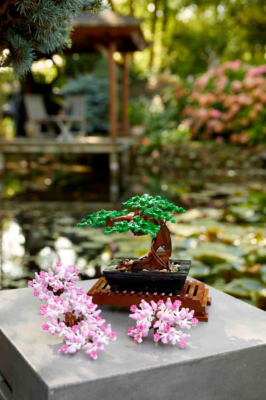 Lego berbentuk bonsai (Dok. Lego)