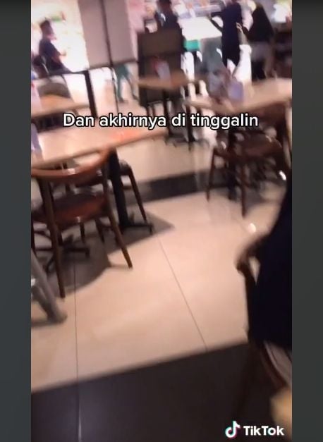 Curhat kencan gadis berujung nyesek gegara tak mau habiskan makanan. (TikTok)