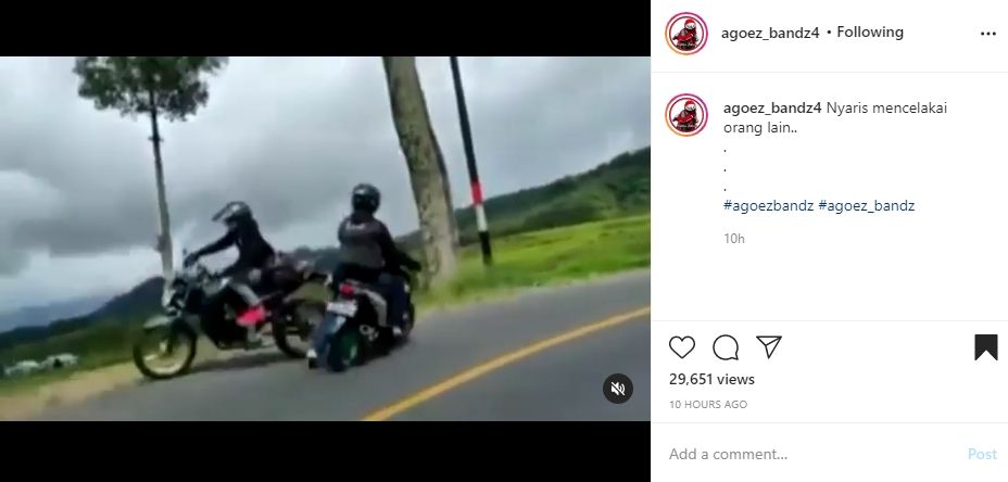 Viral pengendara motor yang nyaris bikin orang lain celaka. (Instagram)