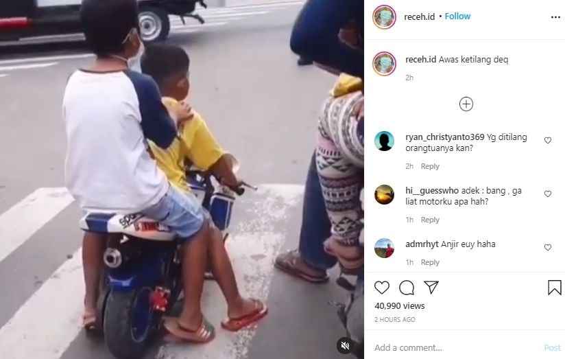 Video 2 bocah berboncengan naik motor. (Instagram/receh.id)