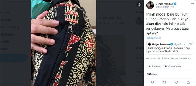 Baju Bupati Sragen Kusdinar Untung Yuni Sukowati saat divaksin COVID-19 curi perhatian. (Twitter/@ganjarpranowo)