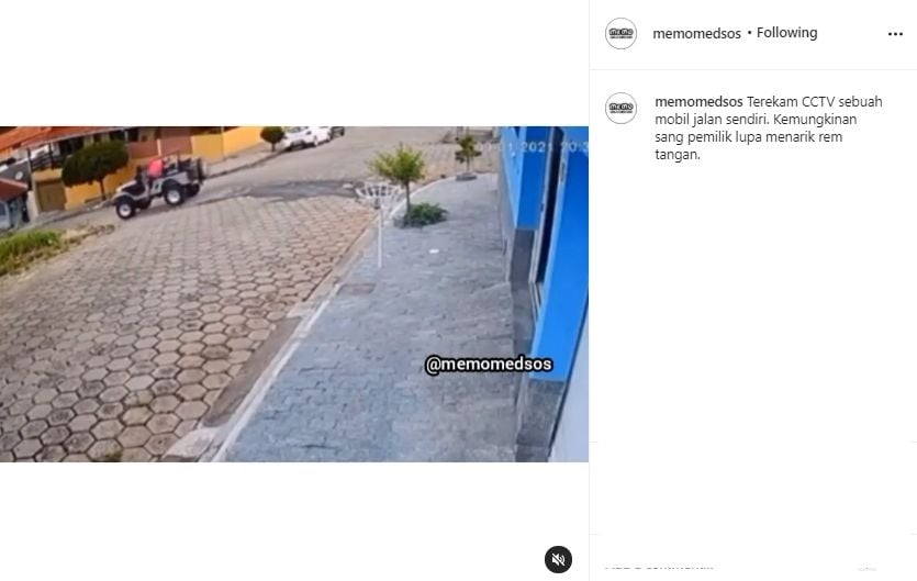 Video mobil meluncur dari garasi tanpa pengemudi. (Instagram/memomedsos) 