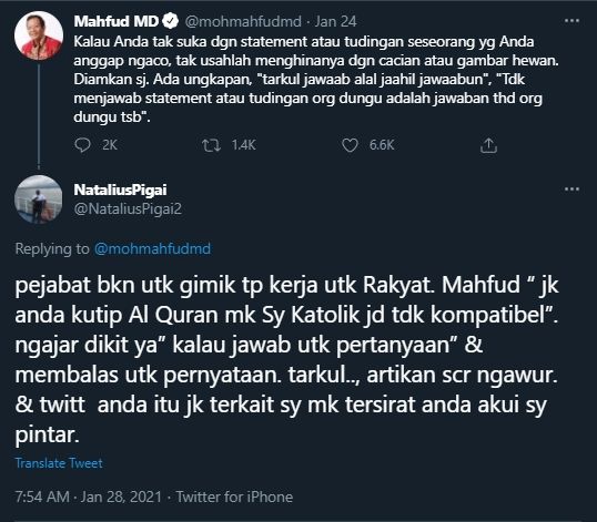 Cuitan Natalius Pigai menimpali Mahfud MD (Twitter).