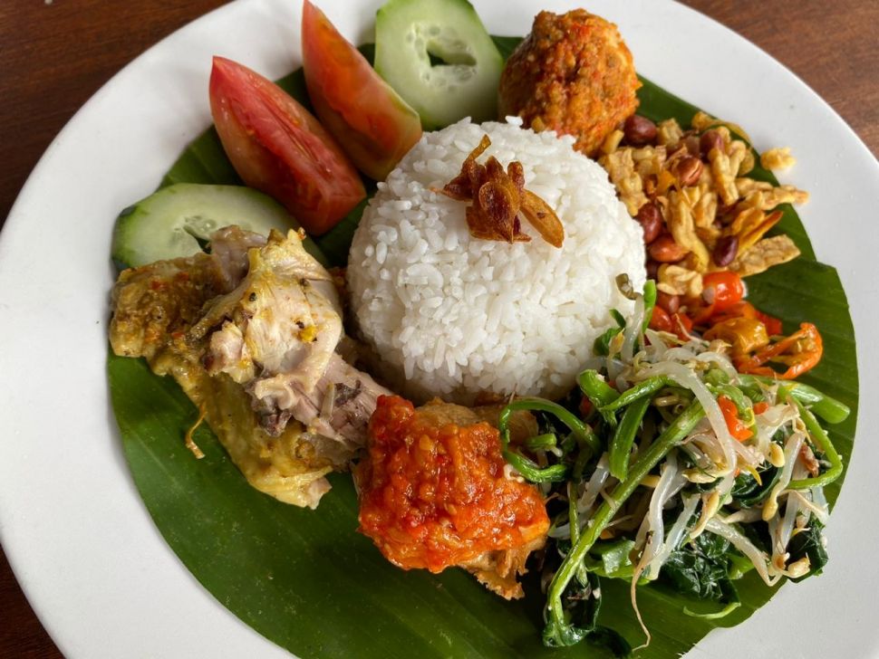 Nasi Campur Bali (Suara.com/Risna Halidi)