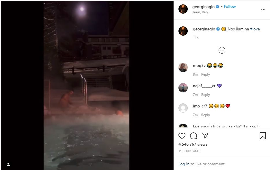 Georgina Rodriguez pamer video mandi bareng Cristiano Ronaldo. (Instagram/georginagio)