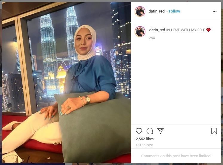 Datin Red, Istri Pertama Adnan Abu (instagram.com/datin_red)