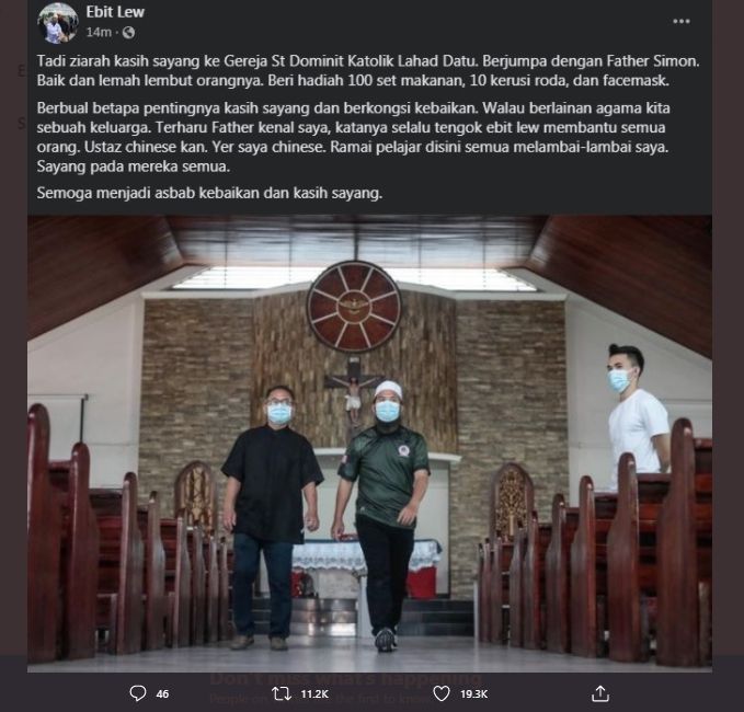 Cuitan soal aksi ustaz beri bantuan untuk gereja. (Twitter/anthraxxxx)